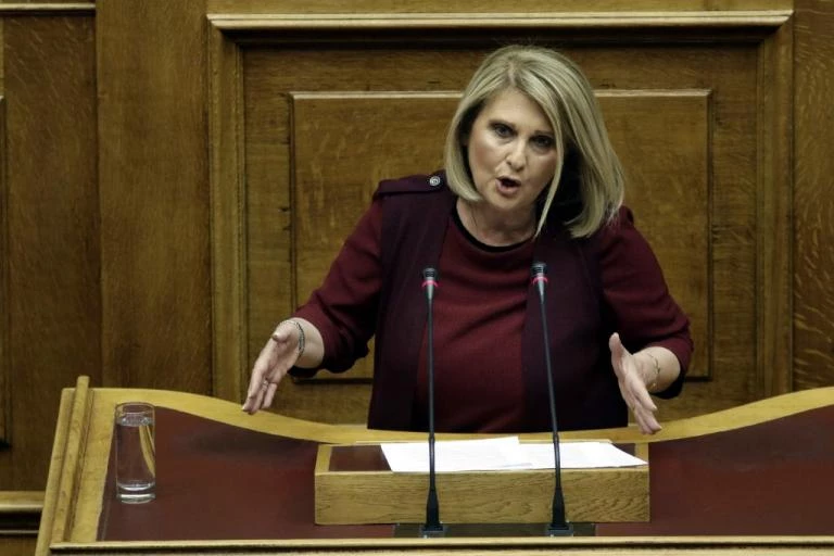 Δήλωση «βόμβα» από Βούλτεψη: Ο Τσίπρας έχει κάνει μυστική συμφωνία για το χρέος με αντάλλαγμα τη… Μακεδονία! (βίντεο)